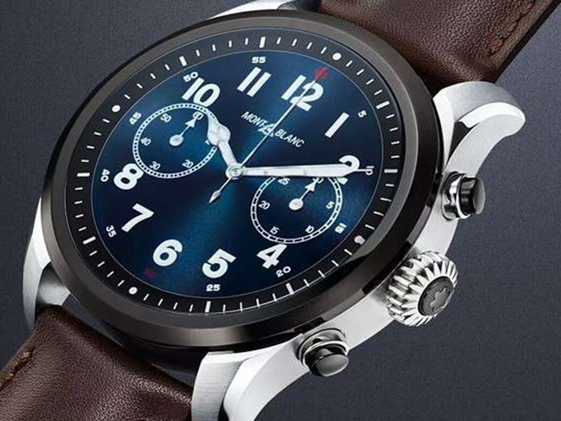 "Montblanc" تطلق ساعة ذكية فاخرة